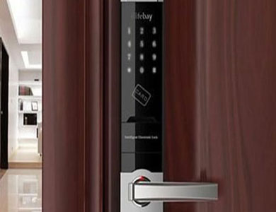 尼玛24小时上门开锁公司